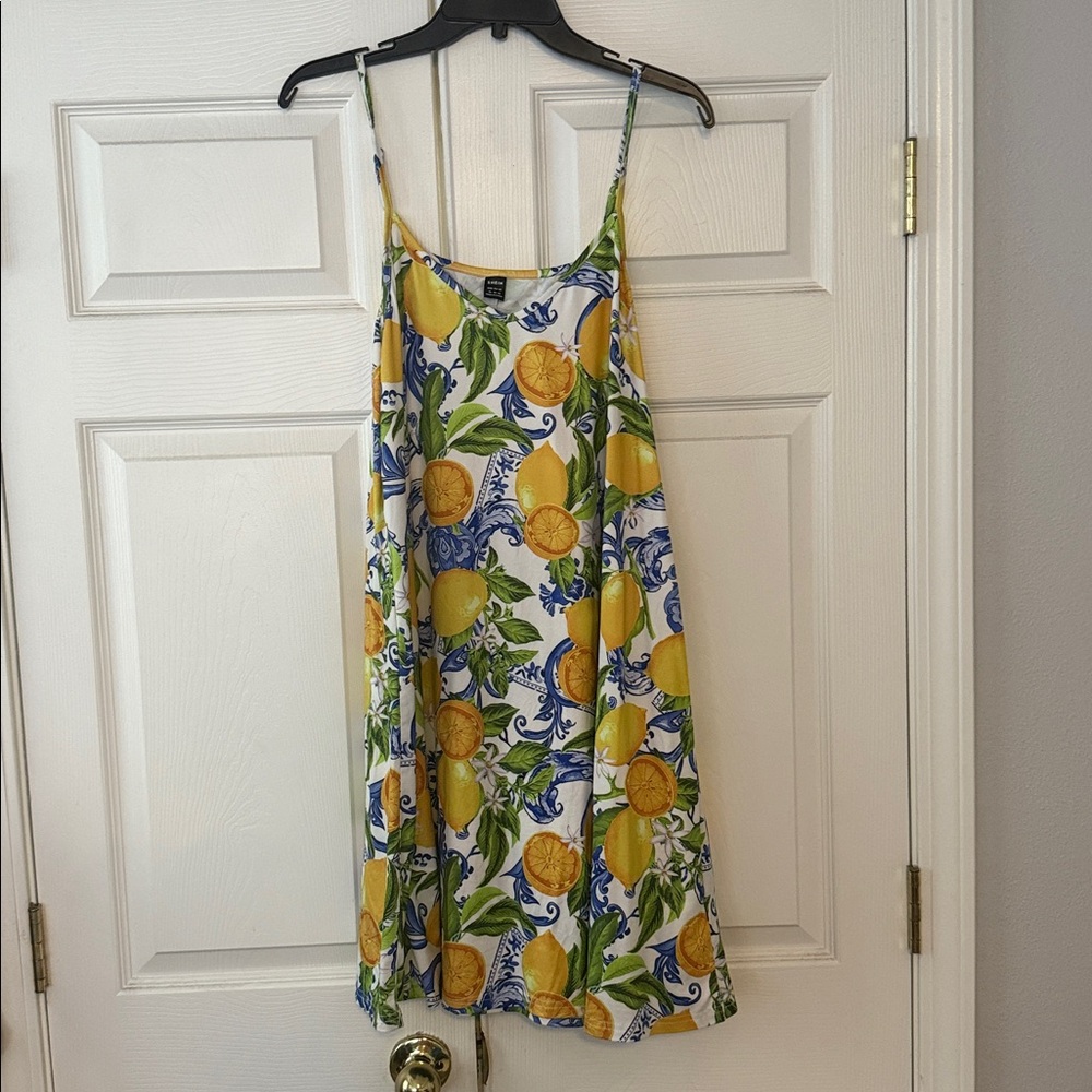 SHEIN Lemon and Floral V-Neck Dress XL generously sized